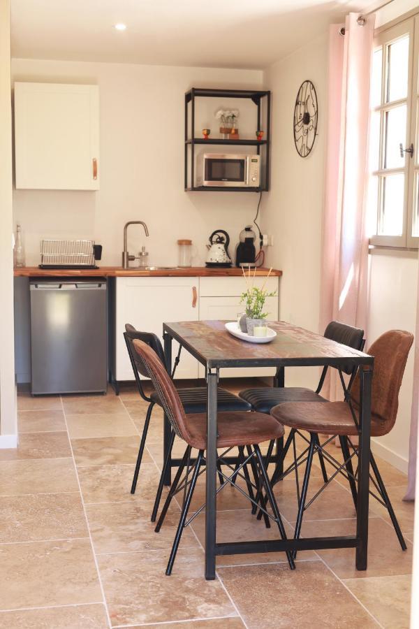 La Suite Du Mas Lauseta - Clim Et Park Aigues-Mortes Extérieur photo